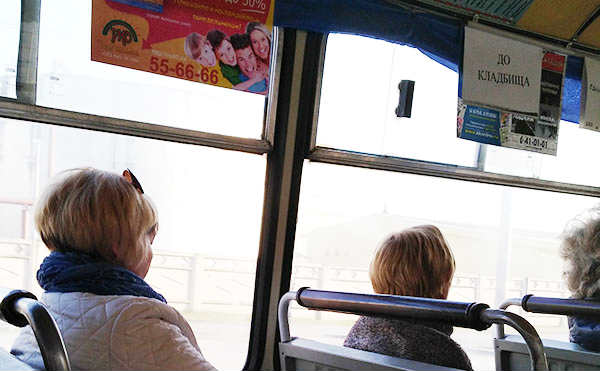 В Кургане автобус протащил несколько метров зажатую в дверях пенсионерку