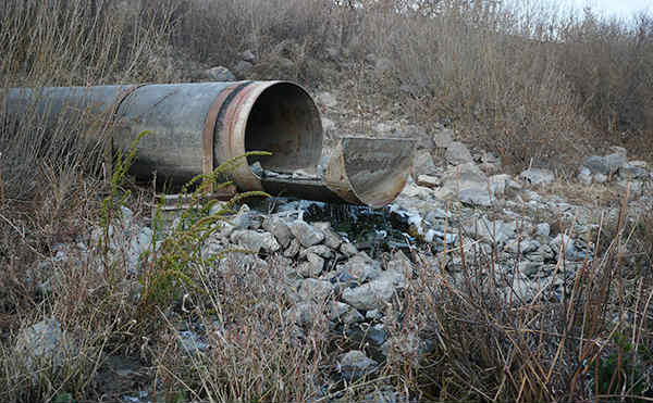 Мэрию Кургана обязали остановить загрязнения Битевки сточными водами