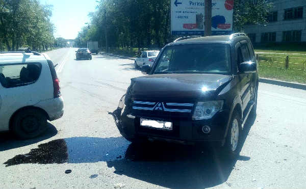 В Кургане водитель пострадал в ДТП на проспекте Машиностроителей