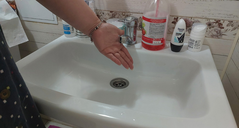 В Кургане без воды остались два детсада, школа и спортбаза