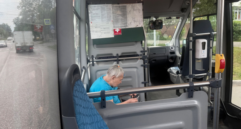 Проезд в шадринских автобусах подорожал на два рубля