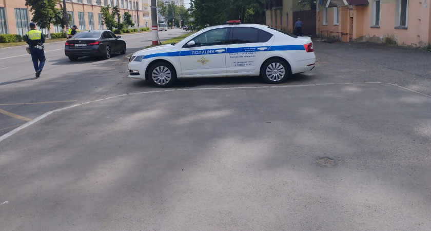 В ГАИ пояснили - как грамотно поступить, если вы уже пересекли стоп-линию, но светофор загорелся красным - запомните раз и на всю жизнь