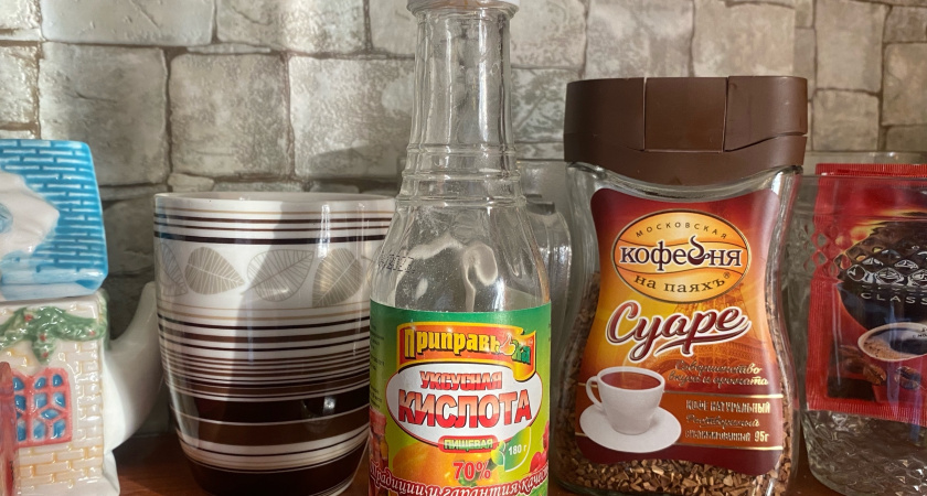 1 ложка на кухонные шкафчики и они как новые: жир и грязь стекли сами — никаких "азелитов" и танцев с бубном