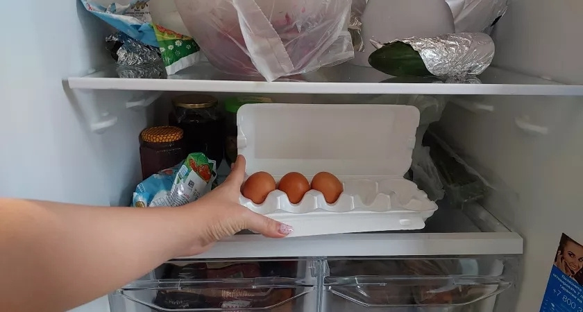 Больше не кладу яйца в холодильник, как раньше: опытный продавец с рынка поделилась небольшой хитростью