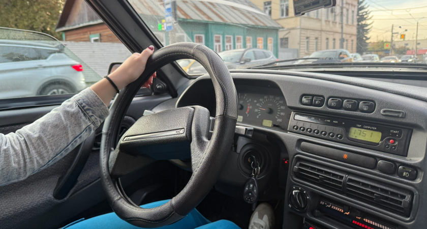 "Ferrari за 70 млн рублей": сколько стоят самые дорогие авто в Курганской области