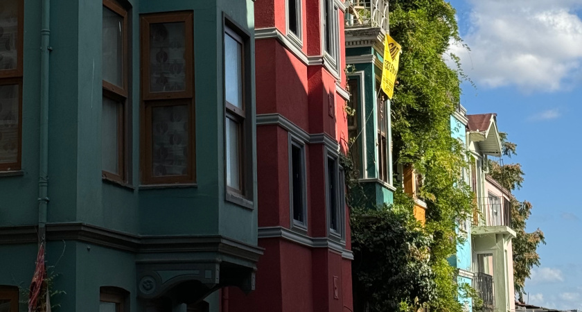 Знаменитую гостиницу «Курган» выставили на продажу за 143 миллиона рублей