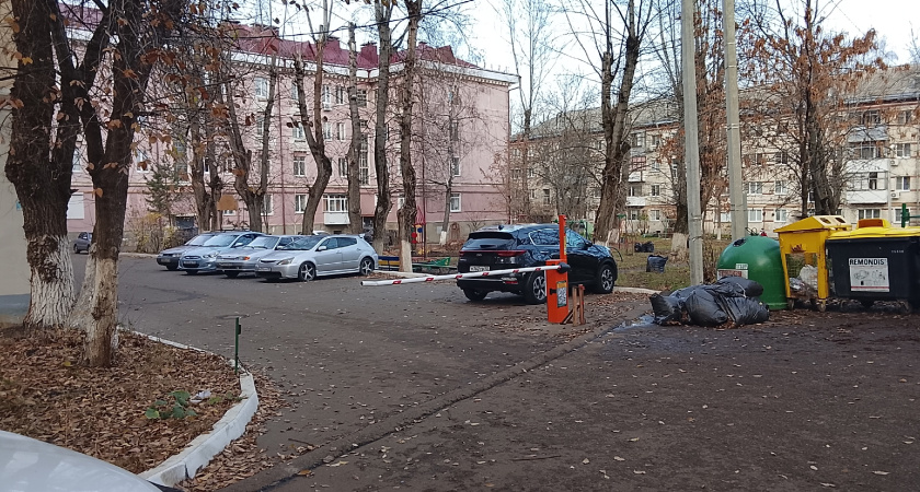 Верховный суд РФ дал окончательный ответ: запрещено оставлять автомобили во дворах жилых домов: кому из водителей грозит наказание