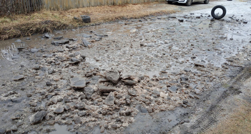 Найдена худшая дорога в Кургане: на этой улице застрянет даже грузовик