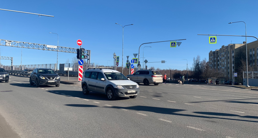 В ГАИ дали пояснение для всех водителей: что делать, если вы уже пересекли стоп-линию и загорелся красный