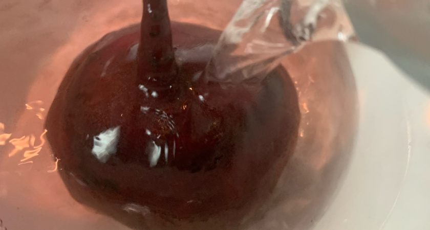 Главное правило при варке свеклы: будет медовая и не “водянистая”: даже самую крупную часами варить не придется