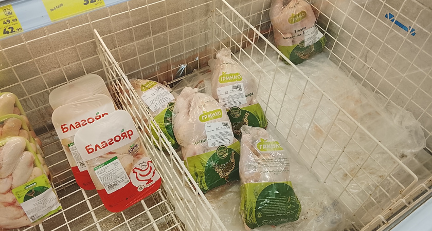 Продавщица в Пятерочке, увидев мою куриную грудку ахнула: надо смотреть на 3 малозаметных признака - наколотую курицу видно сразу