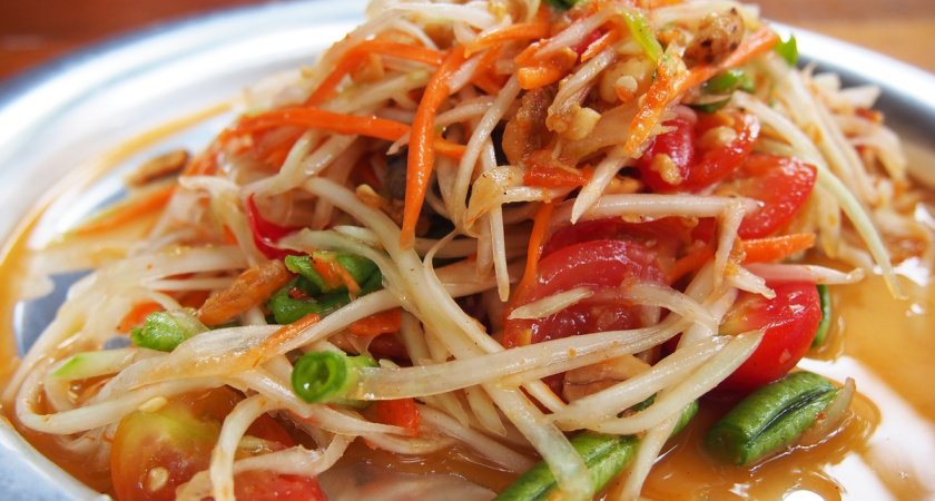 Салат "Наслаждение" идеален для новогоднего стола 2026: в разы круче надоевших "Оливье" и "Шубы" — задобрит Огненную Лошадь