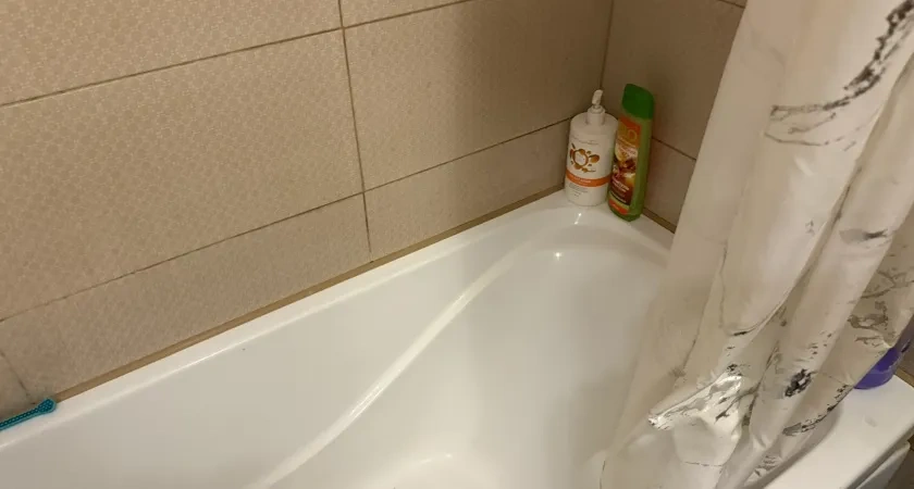 3 ложки на губку — и сантехника станет как новая: ни желтизны ни ржавчины не найти и под микроскопом — сияет как на праздник