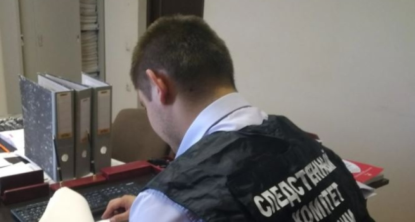 Стропальщик получил тяжелые травмы из-за падения панели в Кургане