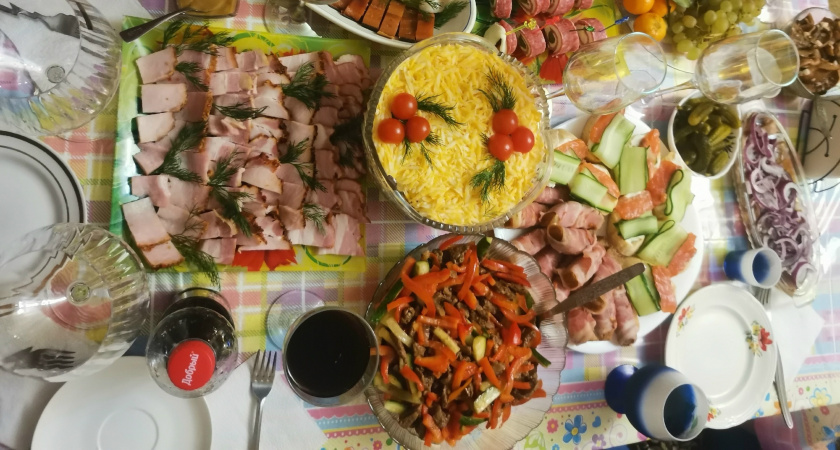 В этом году семья просит приготовить советский новогодний стол: вот мое праздничное меню из 7 блюд - Огненная Лошадь точно завалит удачей 