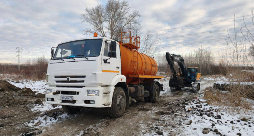 Авария на водопроводе оставила без воды несколько микрорайонов Кургана
