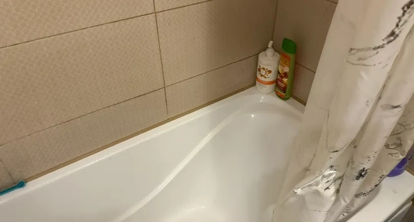 3 ложки на губку — и сантехника сияет краше новой: ни желтизны ни ржавчины не увидеть и под микроскопом — блестит как на праздник