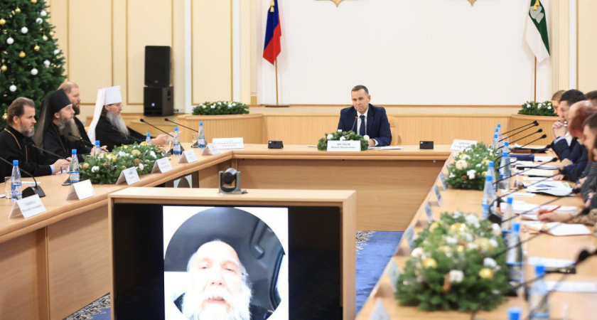 Философ Дугин принял участие в совещании у губернатора Курганской области Шумкова