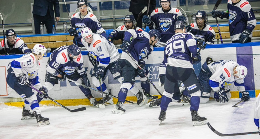 Два игрока покинули ХК "Зауралье": что происходит? Объясняем