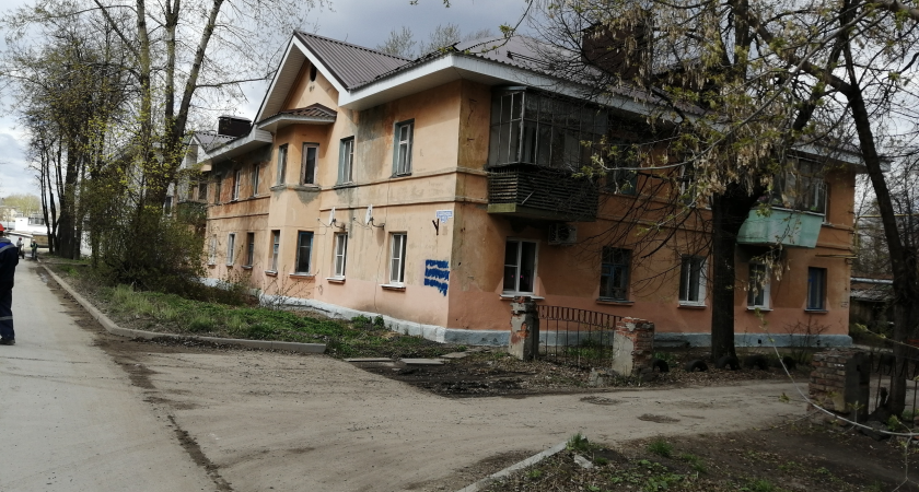 Не прошло и 10 лет: свыше 500 курганцев, проживающих в аварийных домах, получат ключи от новых квартир