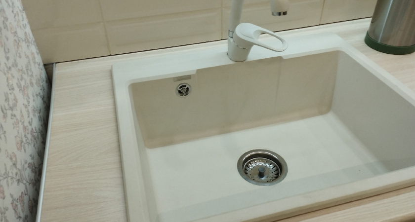 Выкинул гофру под мойкой: нашёл решение в разы надёжнее и дешевле - хитрый секрет умельцев