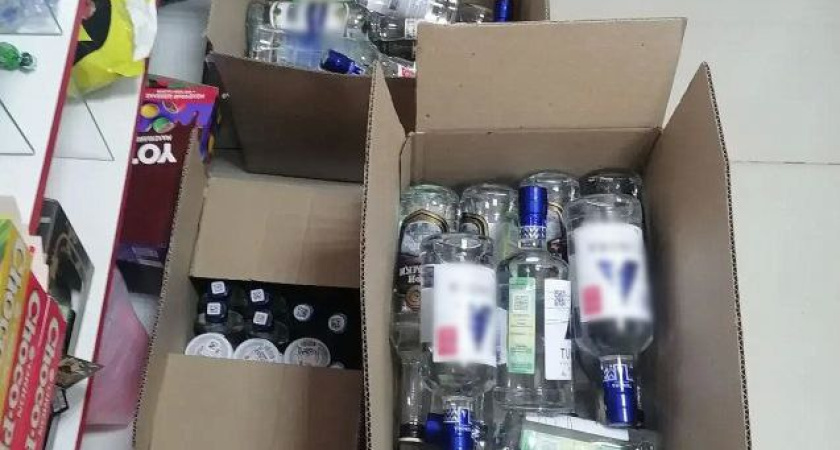 В Кетовском округе полиция изъяла 130 литров нелегального алкоголя