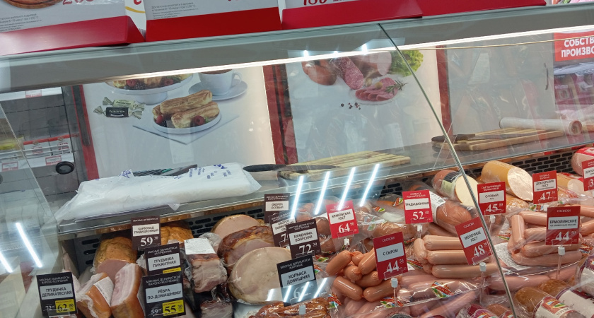 Выстояли очередь в Ермолино: взяла колбасу Докторскую за 520 руб - вот что порадовало в составе  