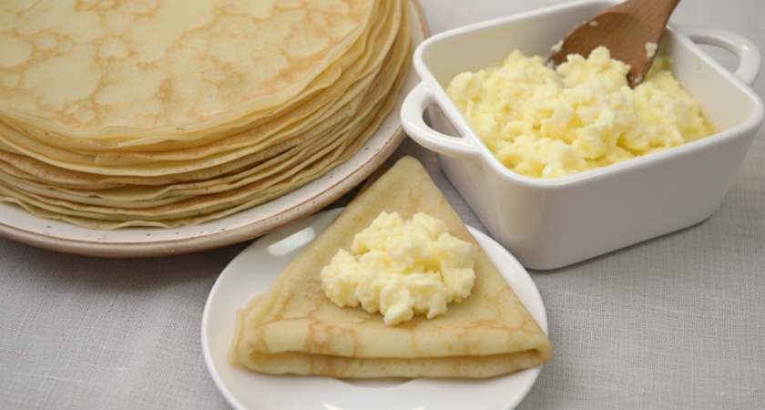 Всего два ингредиента и 5 минут: готовлю ту самую нежную начинку для блинов, как у бабушки — такую вы еще точно не ели