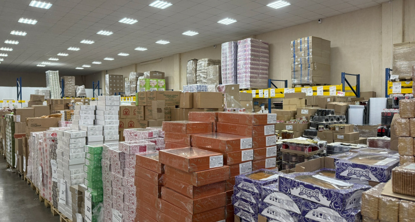 Попала на очередной новый завоз в "Светофор": цены все еще интересные новогодние, а товары совсем новые