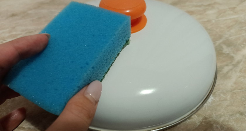 Избавилась от мерзких губок для мытья посуды навсегда: нашла, чем их заменить вообще без расходов - не нарадуюсь своей хитрой задумке