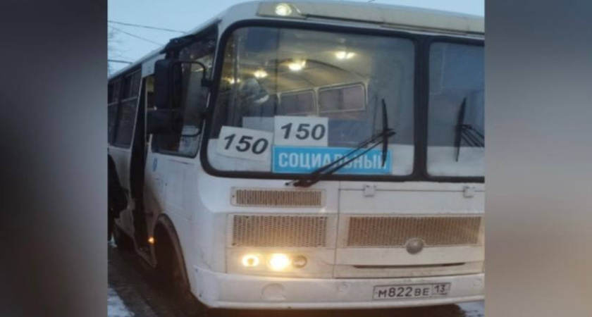 "Привет из нулевых": перевозчики Кургана объяснили, почему в праздники на маршруты вышли старые ПАЗы