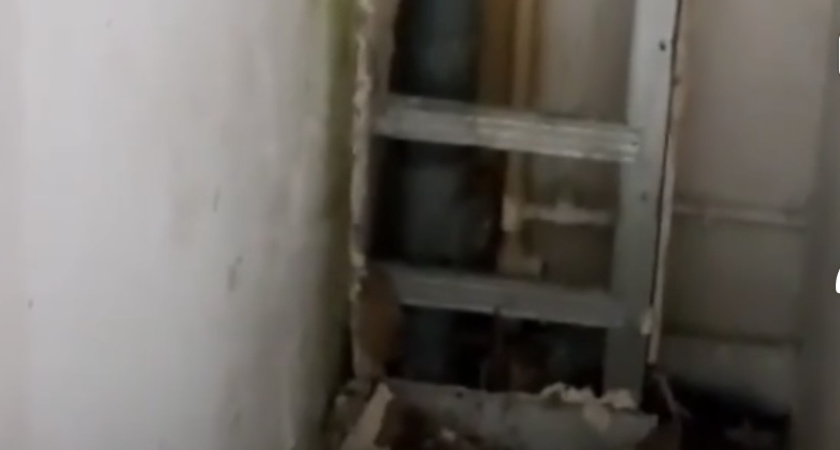 «Взамен получили сырость и неисправные коммуникации» : к чему привел капремонт дома по ул. Красномаячной