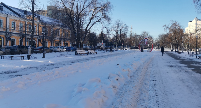 В Кургане компании и заводы ищут электриков, крановщиков и сварщиков