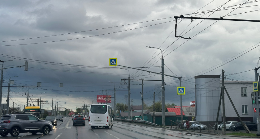 Стало известно, какие машины курганцы привозят из Китая