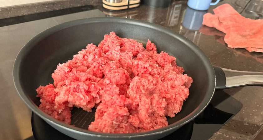 Покупаю фарш на котлеты только в Чижике: без жира и жидкости - от цены просто немею