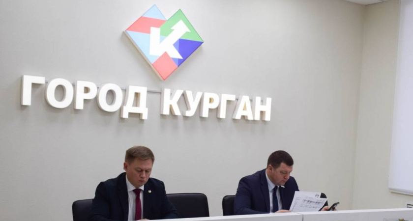 "Работать должен бесперебойно": в Кургане прошло заседание по общественному транспорту. Что обсуждалось? 