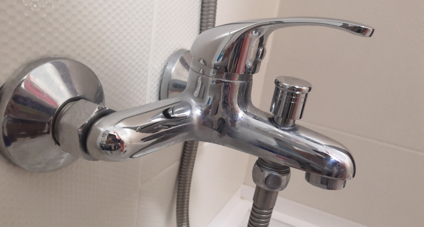 В Кургане без воды остались детские учреждения, Дом быта и многоэтажки