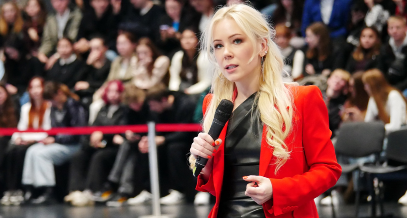 «Заставляют идти в −37»: школьники и студенты колледжей в Курганской области пожаловались Мизулиной на частичную отмену занятий 