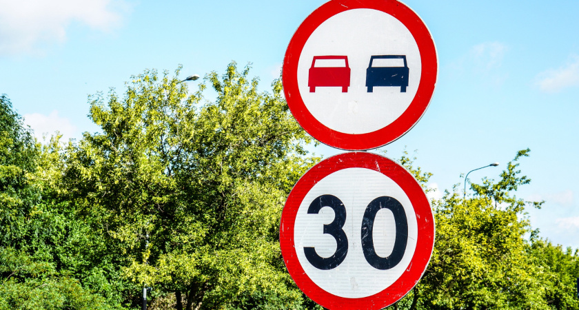 3 «железных» правила ПДД, которых на самом деле нет: в эти мифы верят даже водители со стажем