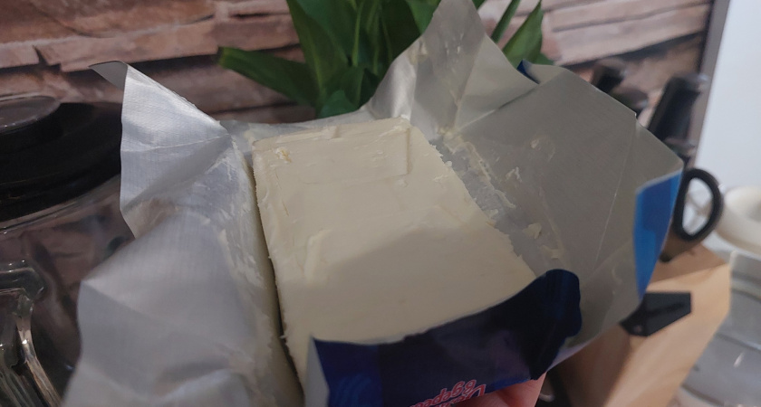 Не фальсификат: эти марки сливочного масла можно сметать с полок перед Масленницей - список Роскачества