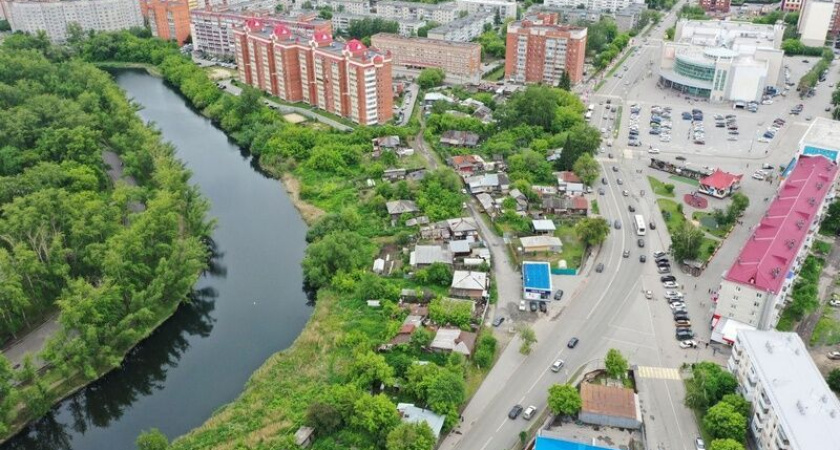 Оставшиеся четыре дома у ЦПКиО в Кургане снесут почти за миллион рублей 