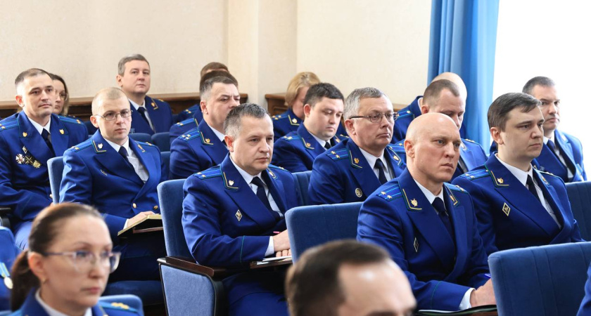 "Из-за утраты доверия": 11 чиновников Курганской области лишились работы после прокурорских проверок