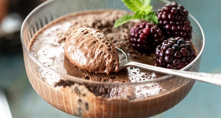 Можно есть даже на ночь: ПП-вкуснятина из творога и желатина — готовится за 15 минут, а калорий минимум