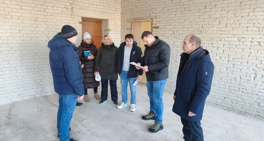 Глава Кургана проверил ход зимней уборки и подготовку к ремонту школ