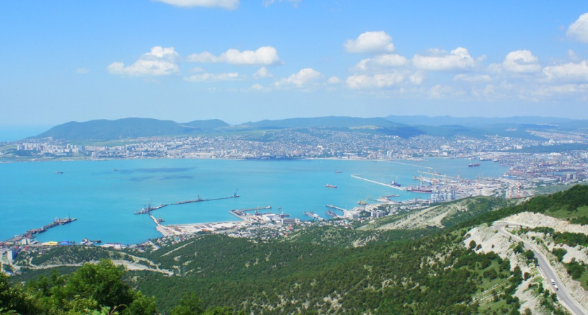 Бриллиант Краснодарского края: россияне мечтают переехать в этот комфортный и зеленый город - не жизнь, а сказка