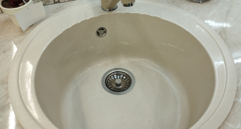 Апельсиновую кожуру не выбрасываю: узнала секрет японских бабушек - за 5 минут чищу раковину от грязи и жира