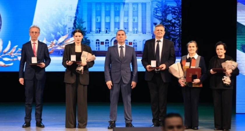 Пятерым курганцам присвоили звание почетного гражданина области: двум из них - посмертно 