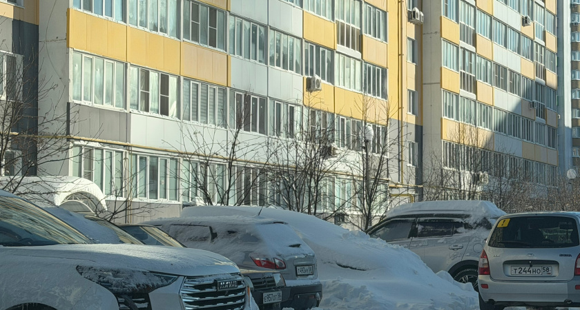 Названы лучшие и худшие "управляйки" Кургана по уборке снега