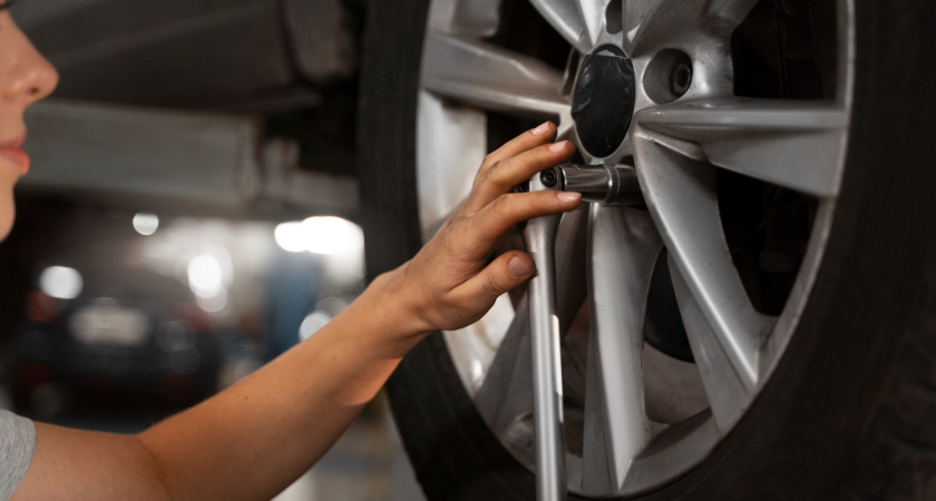 Проклятие "двушки": всего одна цифра на стойке авто экономит 20% топлива — 90% водителей её игнорируют и сжигают лишнее