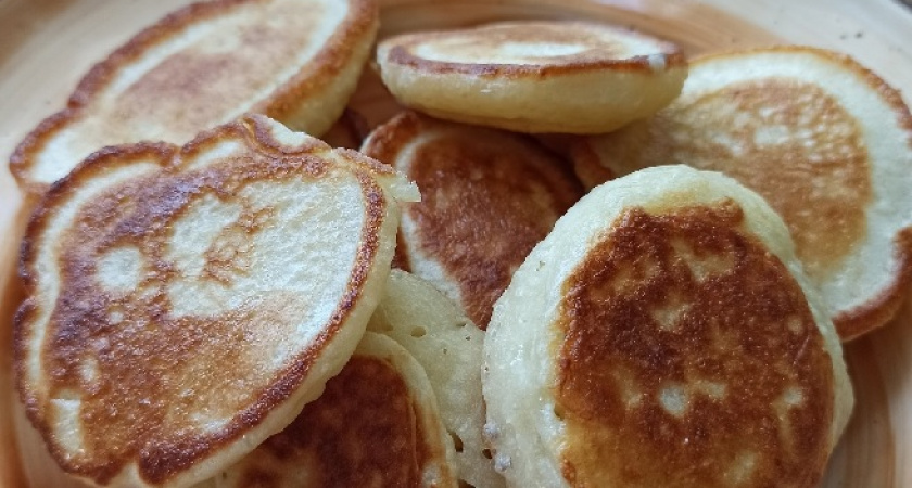 Готовлю на завтрак вместо пирожков: идеальные оладьи с капустой - готовятся быстро, берут все с собой 